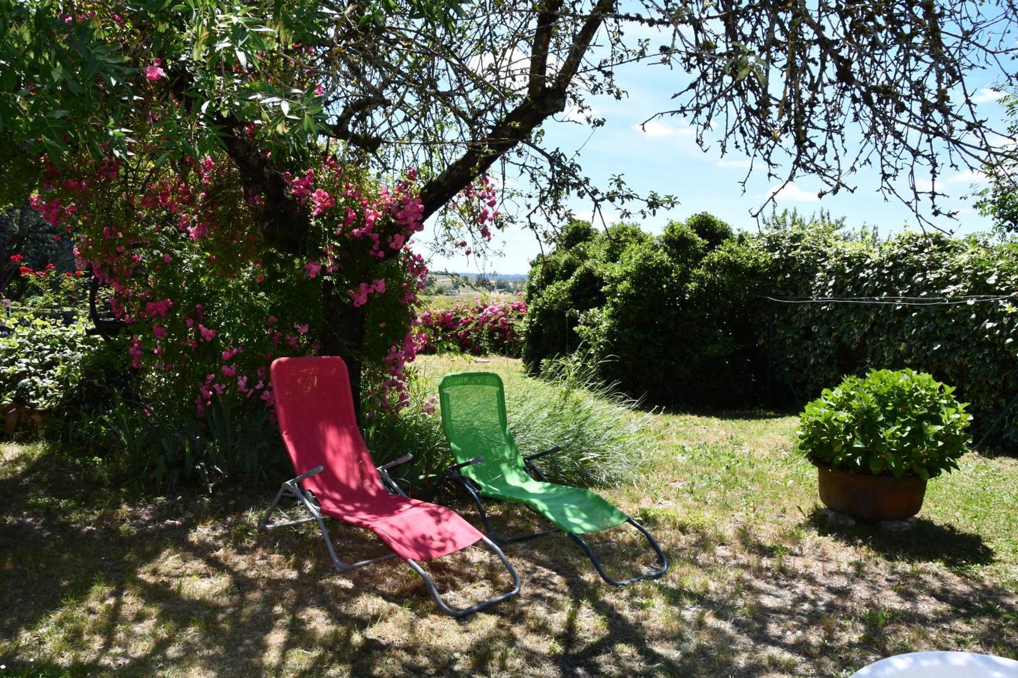 Gite De Tarou Labastide-de-Levis Bagian luar foto